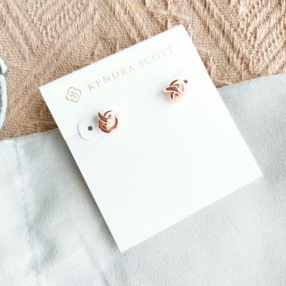 Kendra Scott - Presleigh love Knot Stud Earrings Rose Gold - Picture 3 of 3